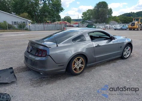 2014 Ford Mustang V6 из США, поврежденный, VIN 1ZVBP8AM5E5258879
